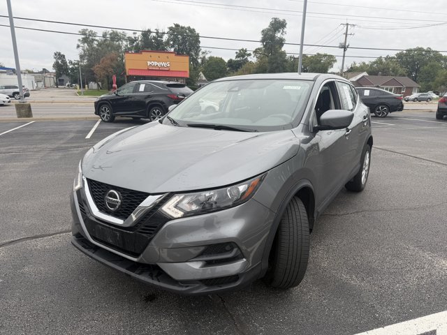Used 2020 Nissan Rogue Sport S w/ Appearance Package FWD image 2