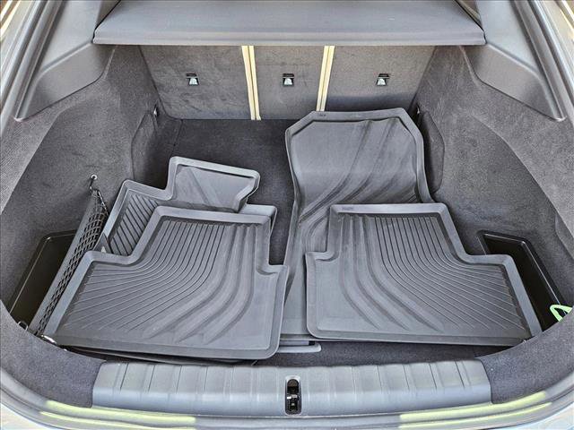 Used 2025 BMW i4 eDrive40 image 6