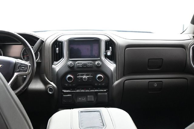 Used 2021 Chevrolet Silverado 1500 LTZ AWD/4WD image 23