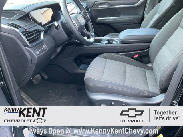 Used 2025 GMC Acadia Elevation image 25