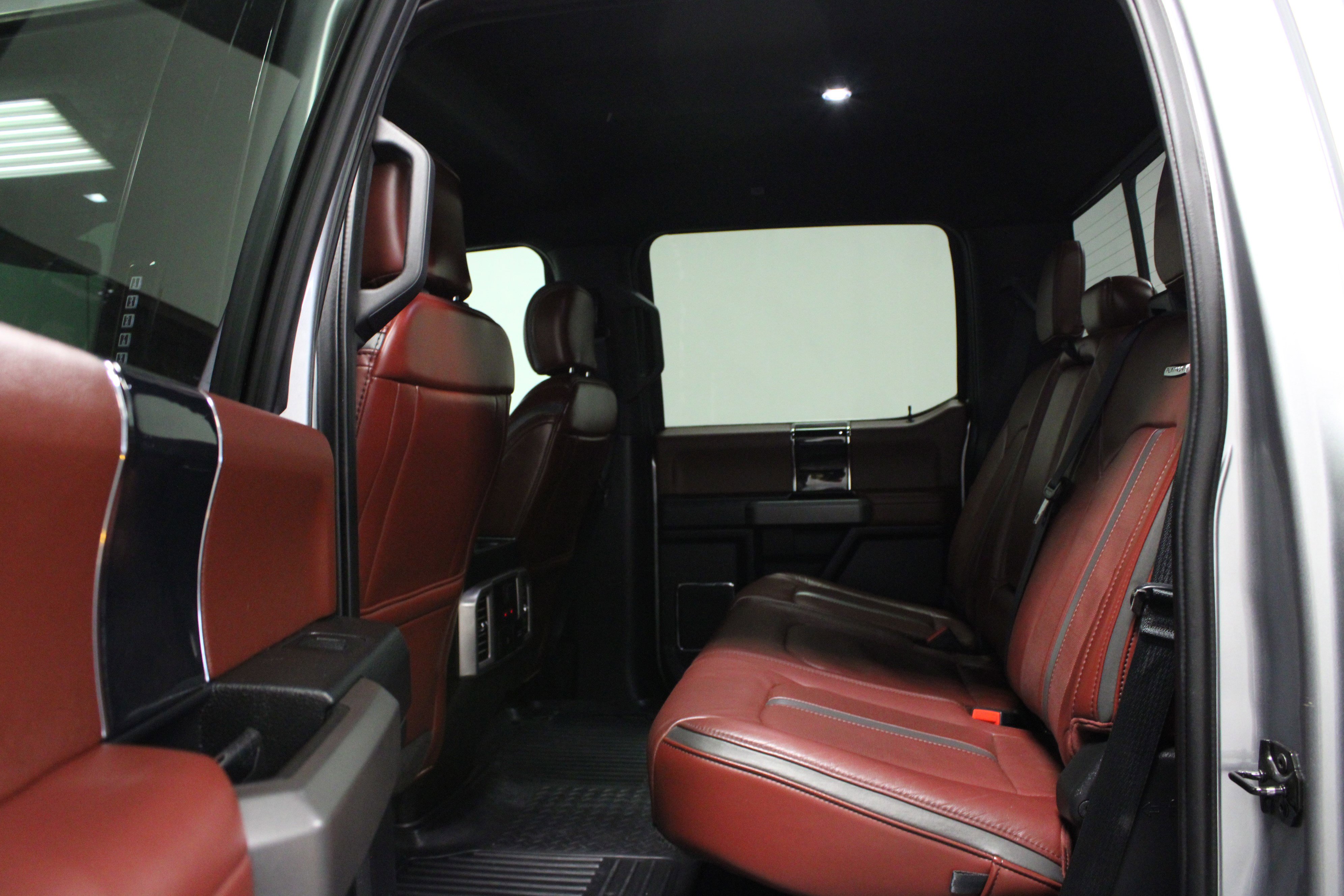 Used 2020 Ford F450 Platinum w/ FX4 Off-Road Package AWD/4WD image 13