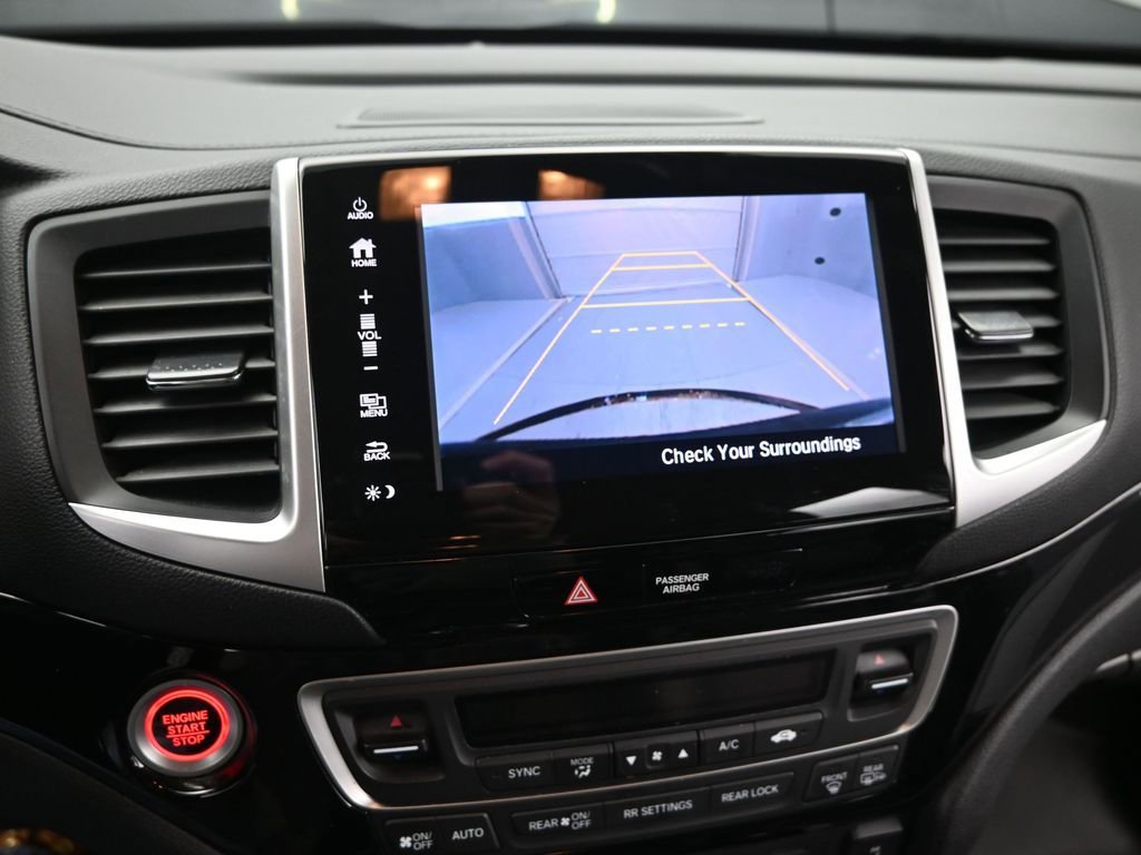 Used 2017 Honda Pilot Touring image 37