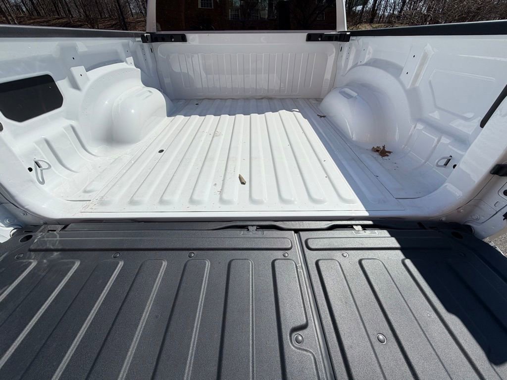 New 2026 RAM 1500 4x4 Crew Cab image 8