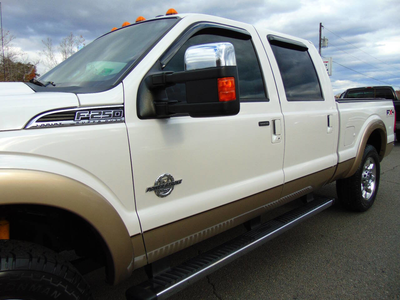 Used 2011 Ford F250 Lariat w/ Lariat Ultimate Pkg image 28