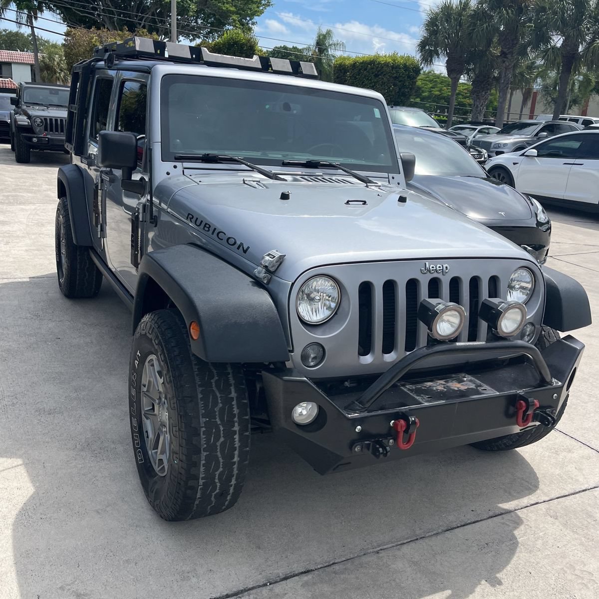 Used 2014 Jeep Wrangler Unlimited Rubicon w/ Connectivity Group AWD/4WD image 2