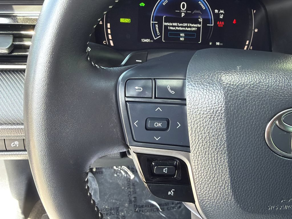 Used 2025 Toyota Camry SE w/ Convenience Package FWD image 22