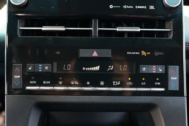 Used 2019 Toyota Avalon Touring FWD image 35