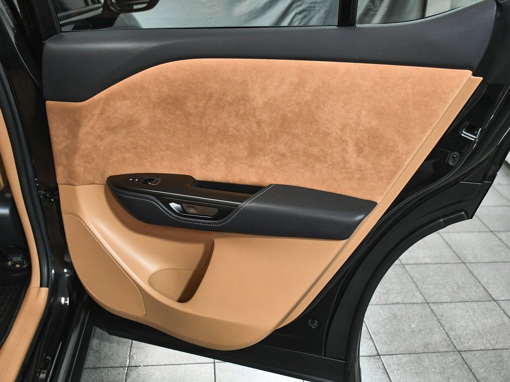 Used 2023 Lexus RZ 450e Premium image 13