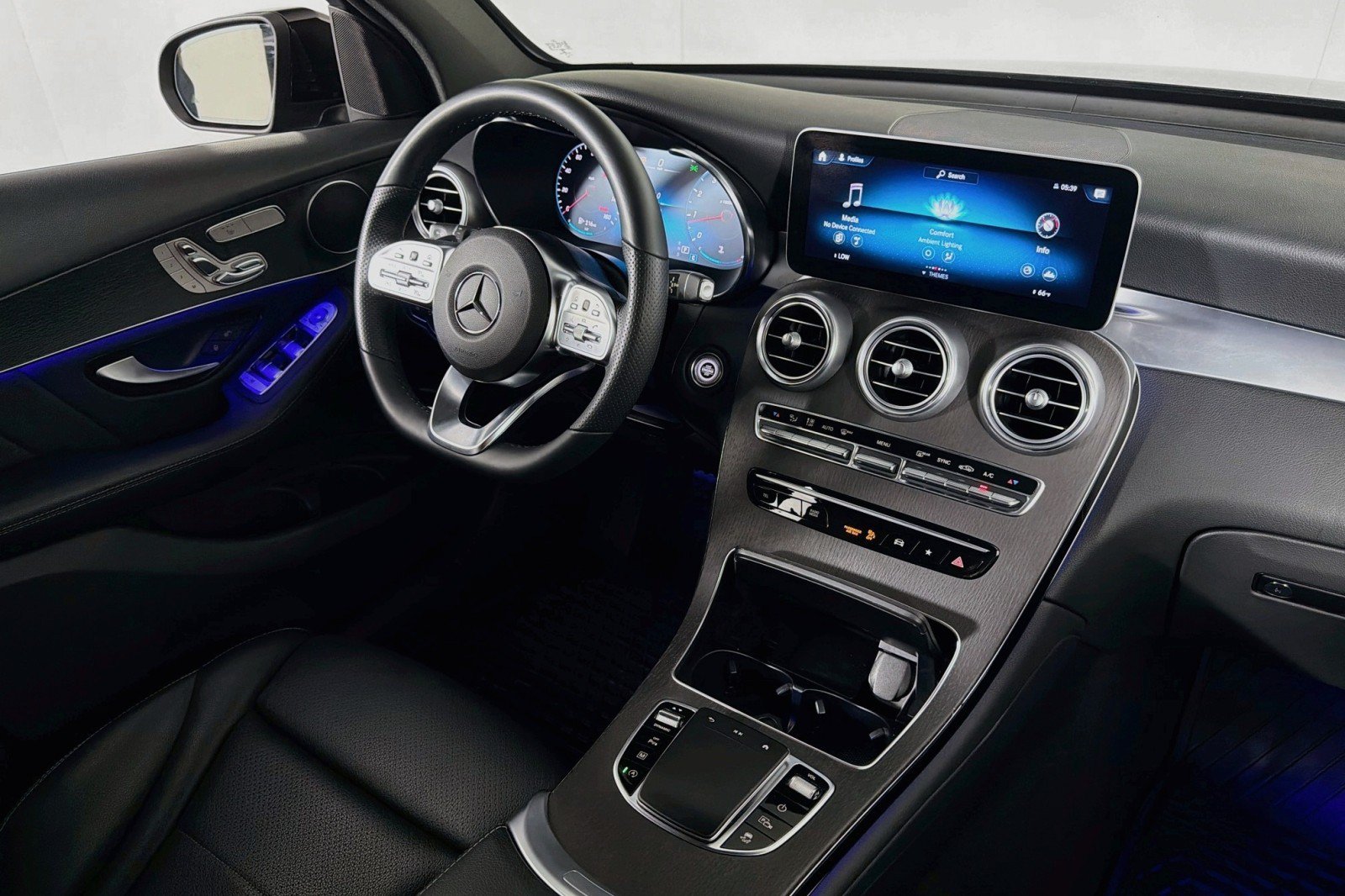 Certified 2022 Mercedes-Benz GLC 300 image 17