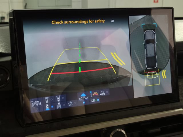 Used 2025 Toyota Tacoma Limited AWD/4WD image 16