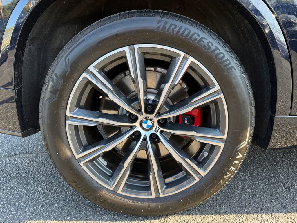 Certified 2025 BMW X5 M60i w/ Executive Package AWD/4WD image 17