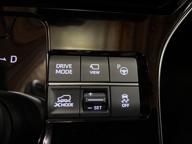 Used 2023 Subaru Solterra Limited image 34