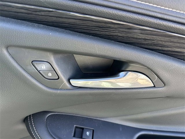 Used 2018 Buick Envision Essence image 18