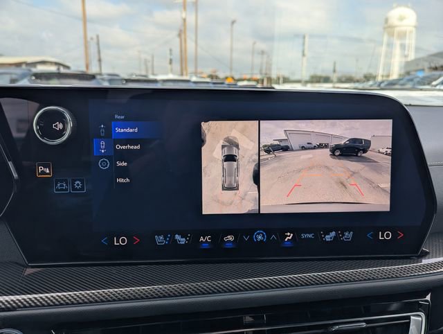 New 2026 Chevrolet Traverse High Country w/ LPO, Floor Liner Package image 22