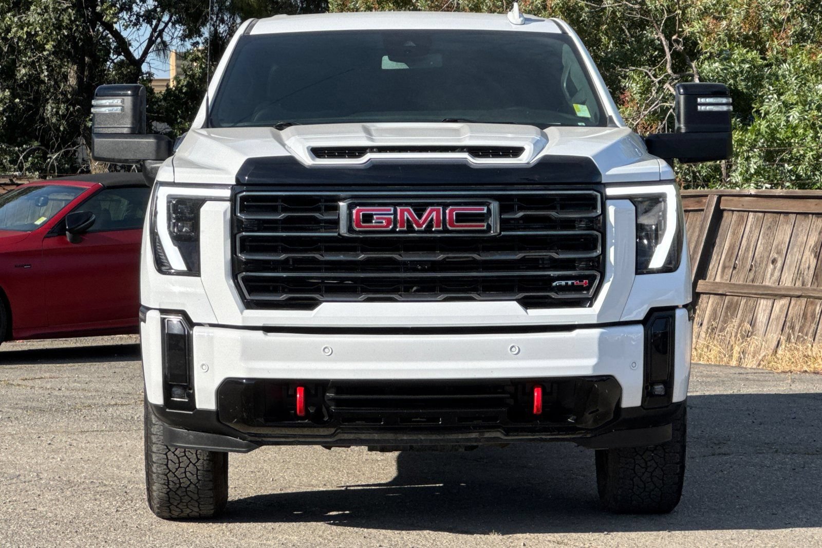 Used 2025 GMC Sierra 2500 AT4 AWD/4WD image 11