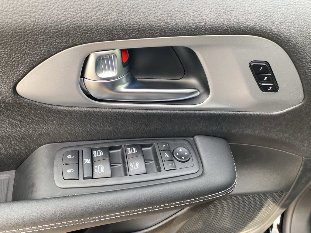 New 2026 Chrysler Pacifica Limited w/ S Appearance Package image 31