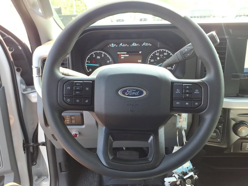New 2026 Ford F550 4x4 Regular Cab Super Duty image 14