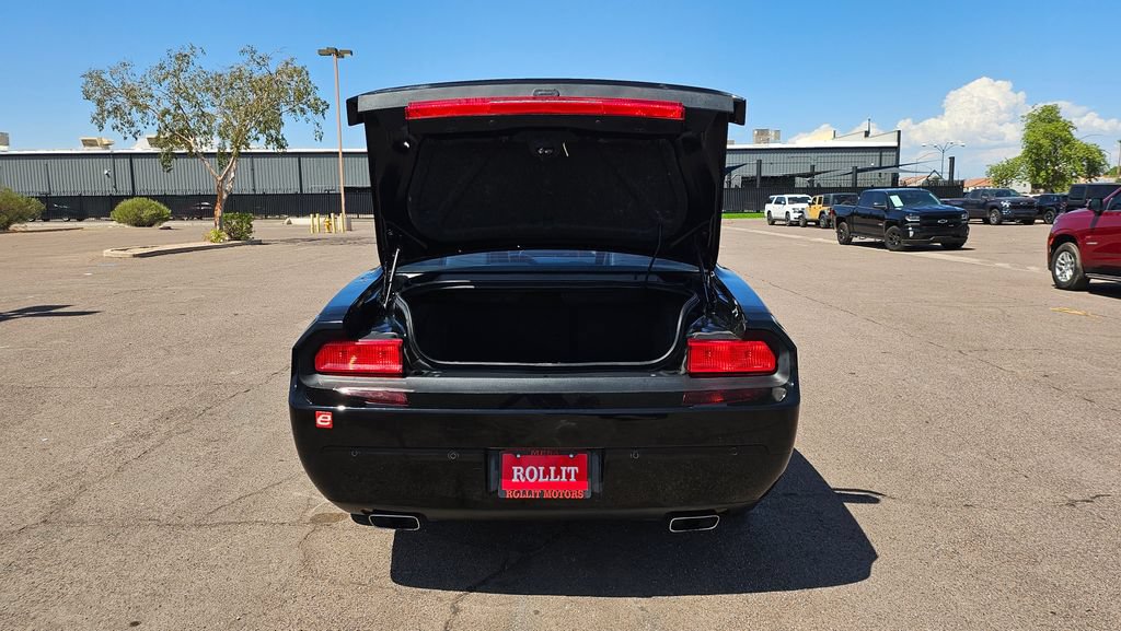 Used 2013 Dodge Challenger R/T Plus RWD image 14