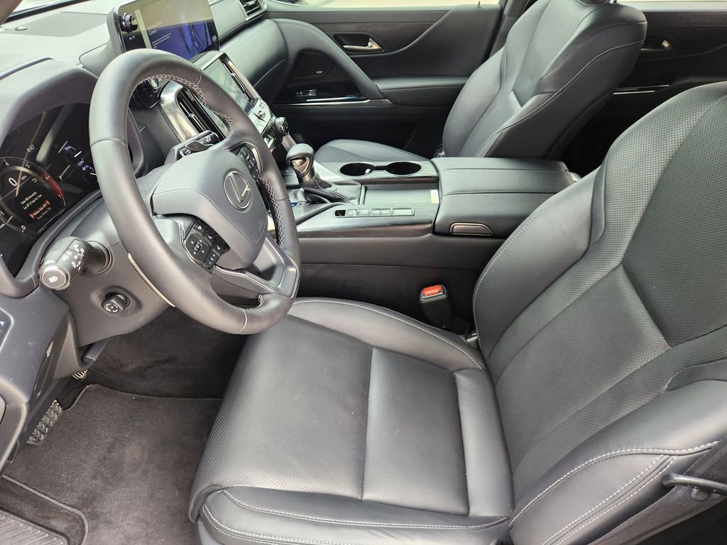 Used 2023 Lexus LX 600 4WD w/ Interior Upgrade Package image 13