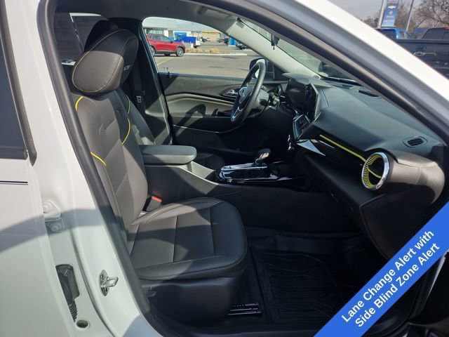 Used 2025 Chevrolet Trax ACTIV w/ Driver Confidence Package image 14