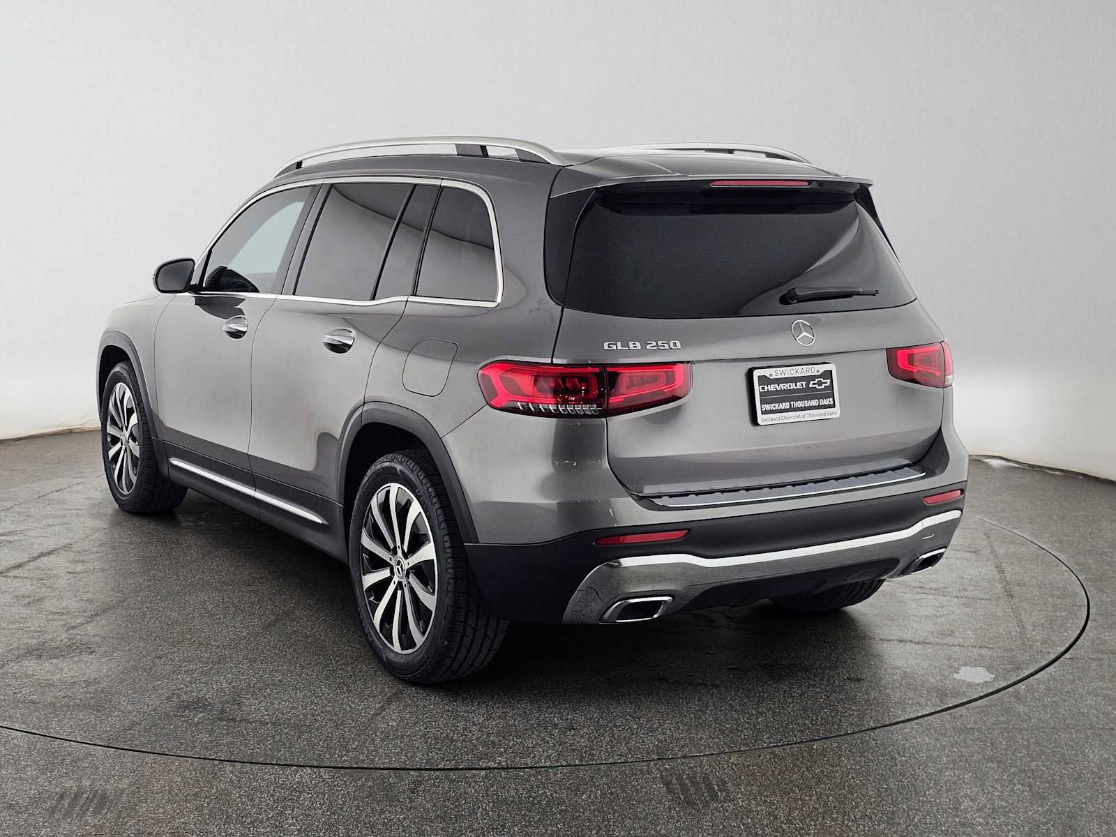 Used 2022 Mercedes-Benz GLB 250 image 5