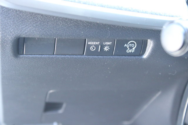 Used 2026 Nissan Kicks SV w/ SV Premium Package FWD image 11