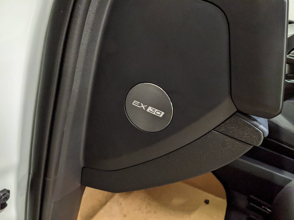 New 2026 Volvo EX30 Plus w/ Protection Package Premier AWD/4WD image 10