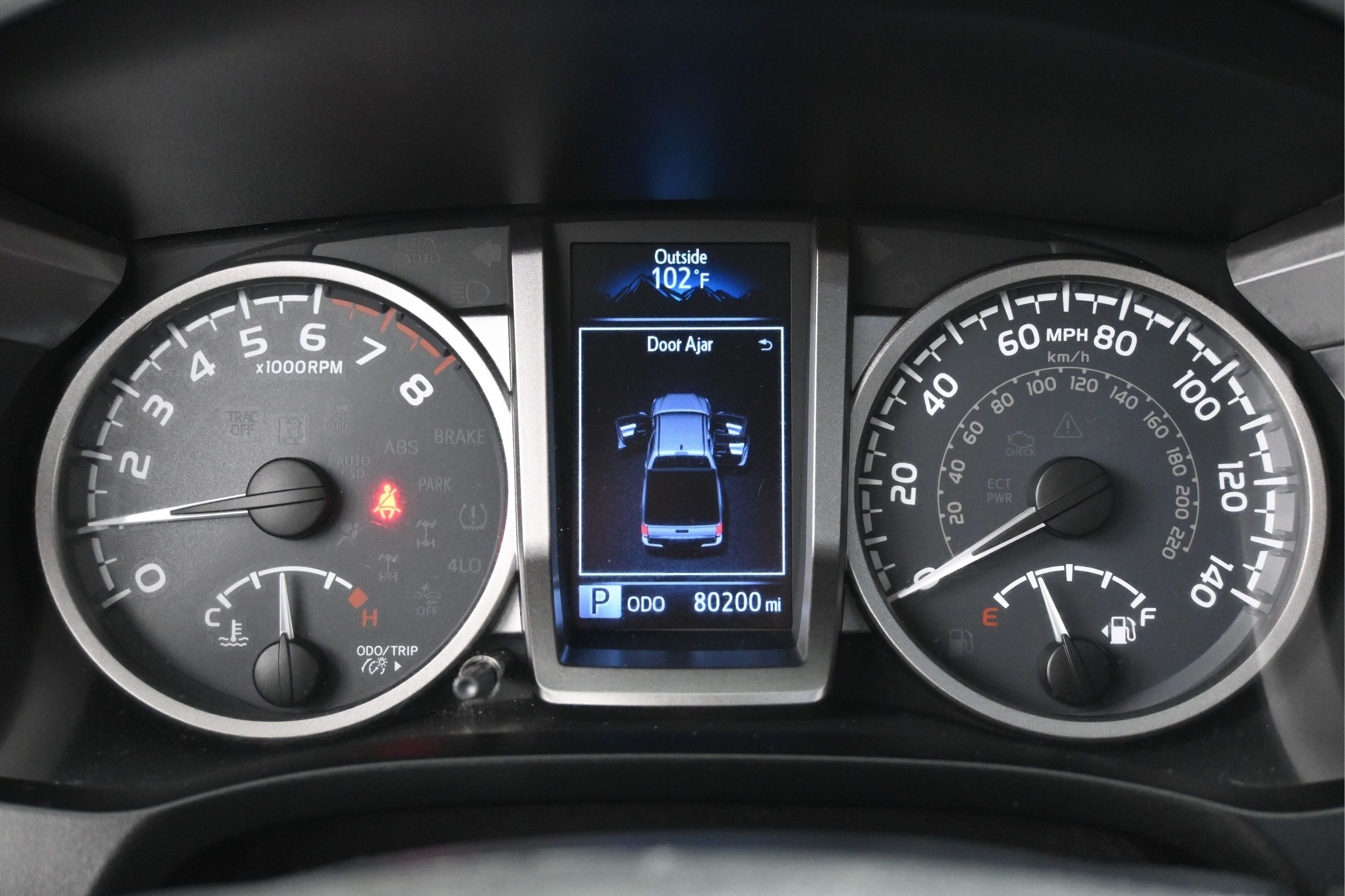 Used 2019 Toyota Tacoma SR5 AWD/4WD image 16