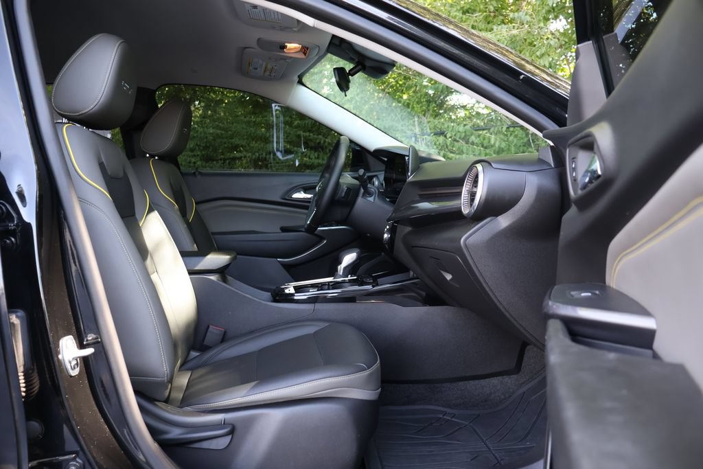 Certified 2024 Chevrolet Trax ACTIV FWD image 38