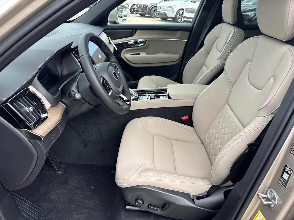 New 2026 Volvo XC90 B6 Plus w/ Protection Package AWD/4WD image 8
