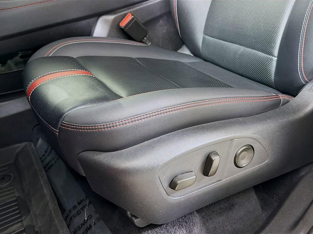 Used 2024 Chevrolet Traverse RS w/ LPO, Floor Liner Package image 23