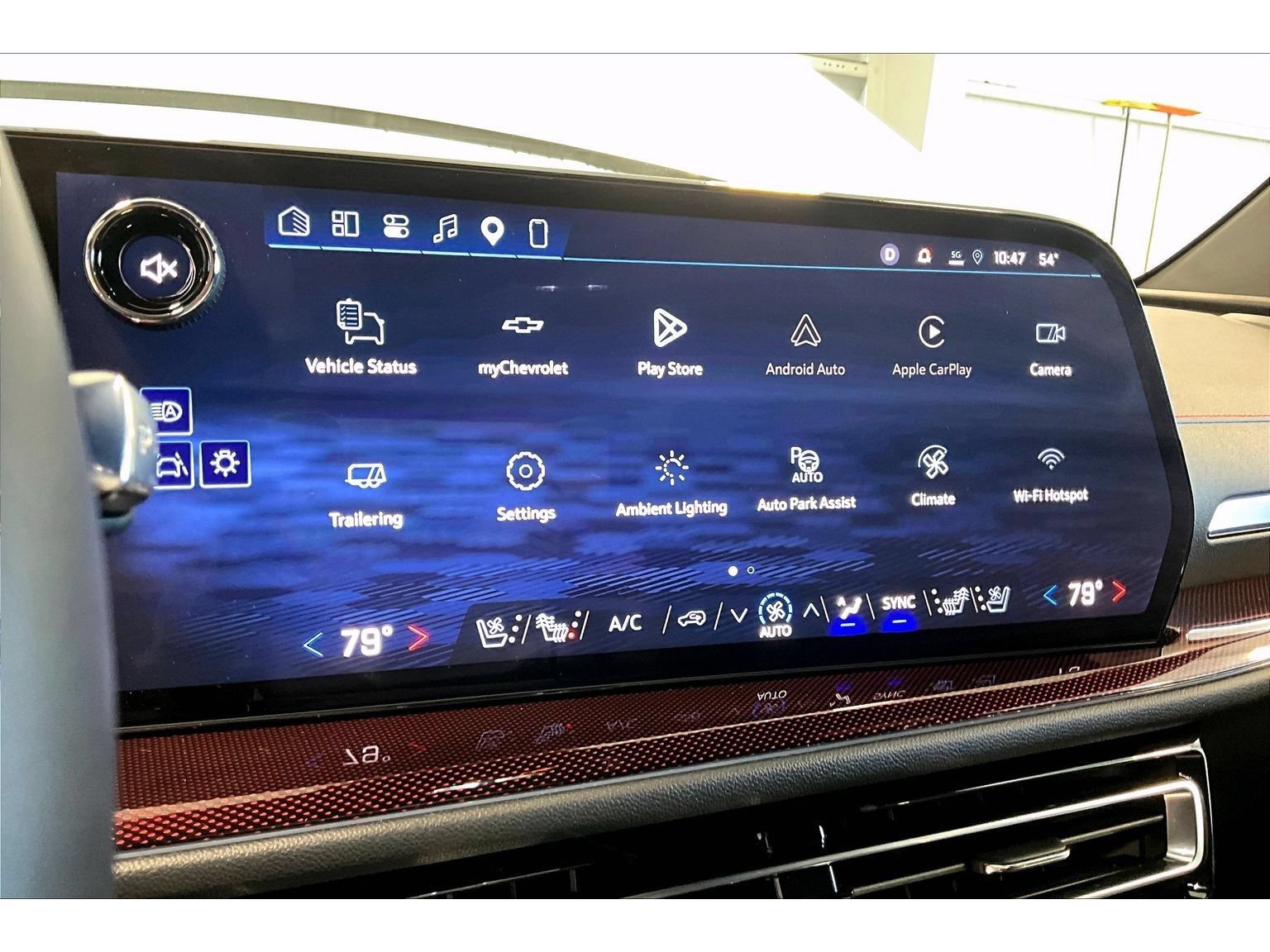 New 2026 Chevrolet Traverse RS w/ LPO, Floor Liner Package FWD image 33