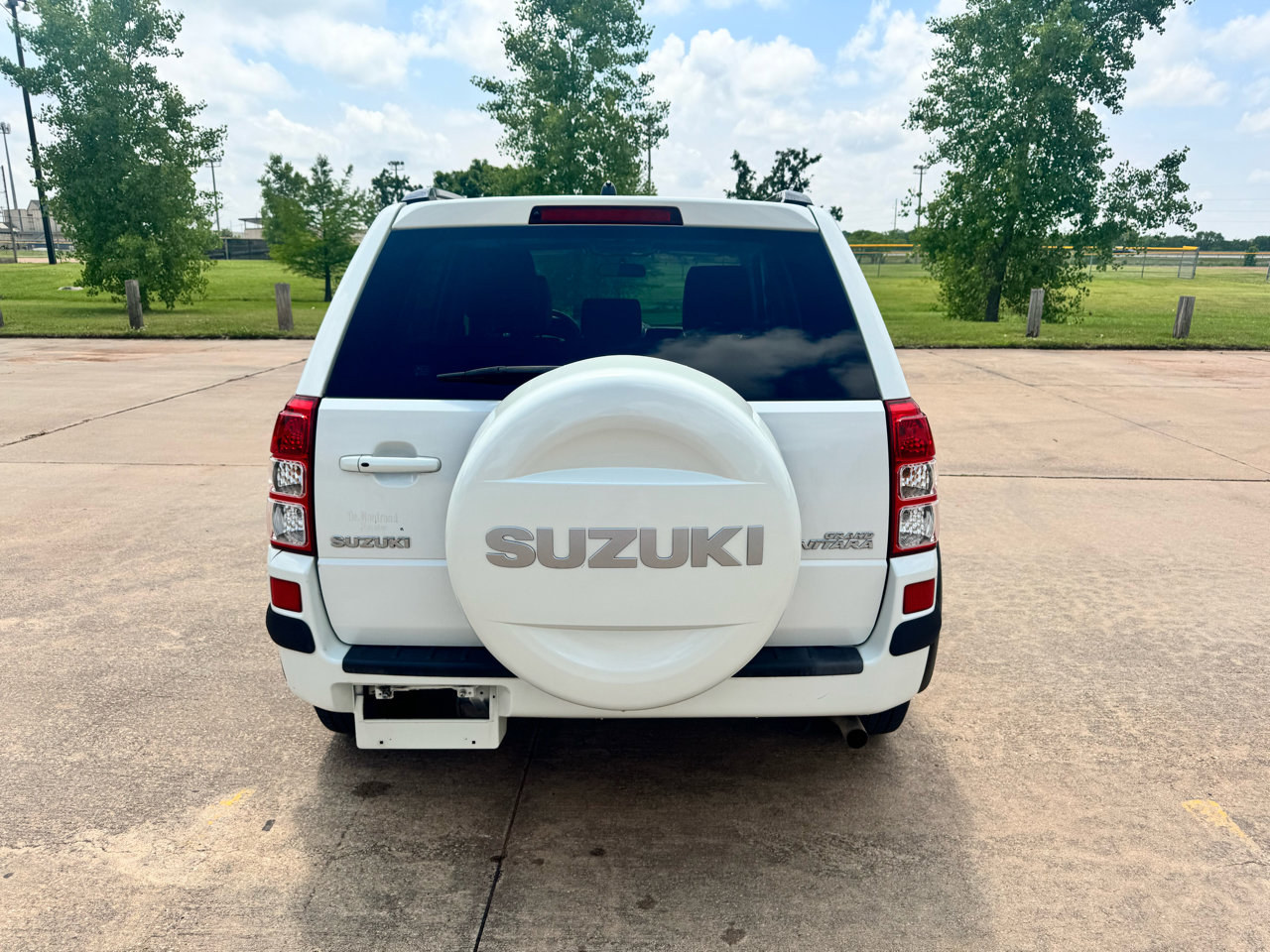Used 2011 Suzuki Grand Vitara Limited image 10