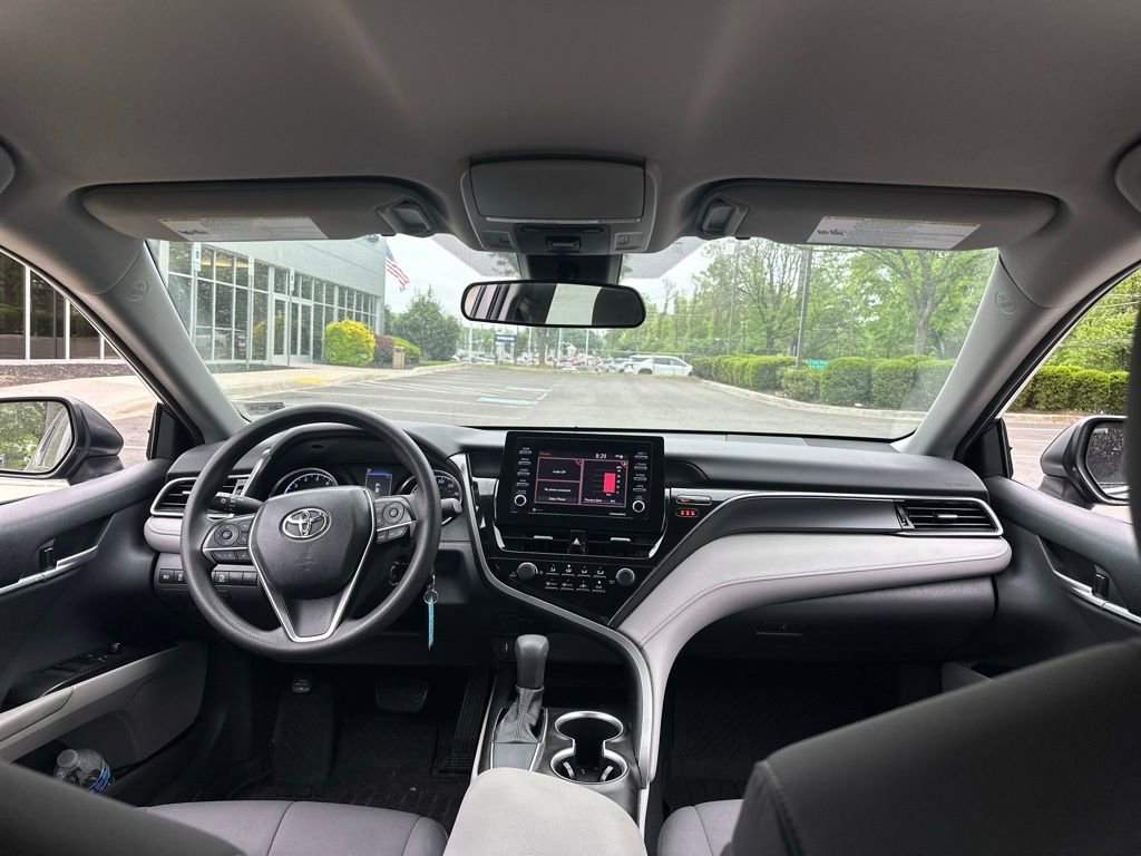 Used 2021 Toyota Camry LE FWD image 7