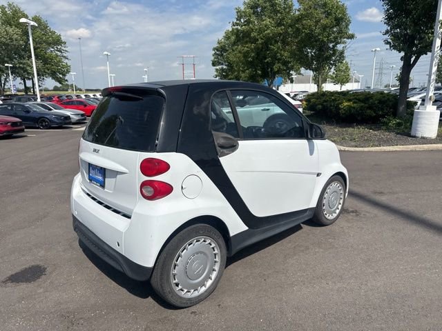 Used 2015 smart fortwo pure RWD image 10