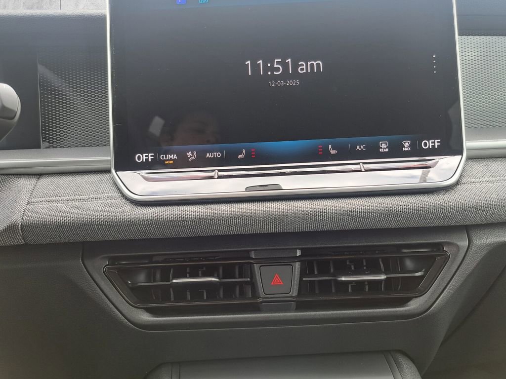 New 2026 Volkswagen Tiguan S image 9