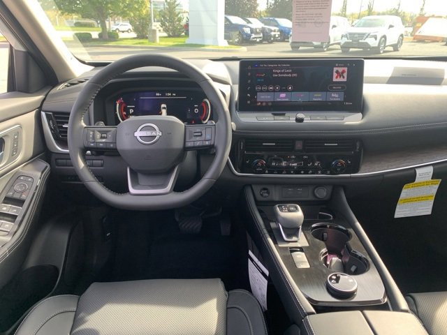 New 2026 Nissan Rogue Platinum image 28