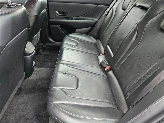 Used 2024 Hyundai Elantra Limited image 17