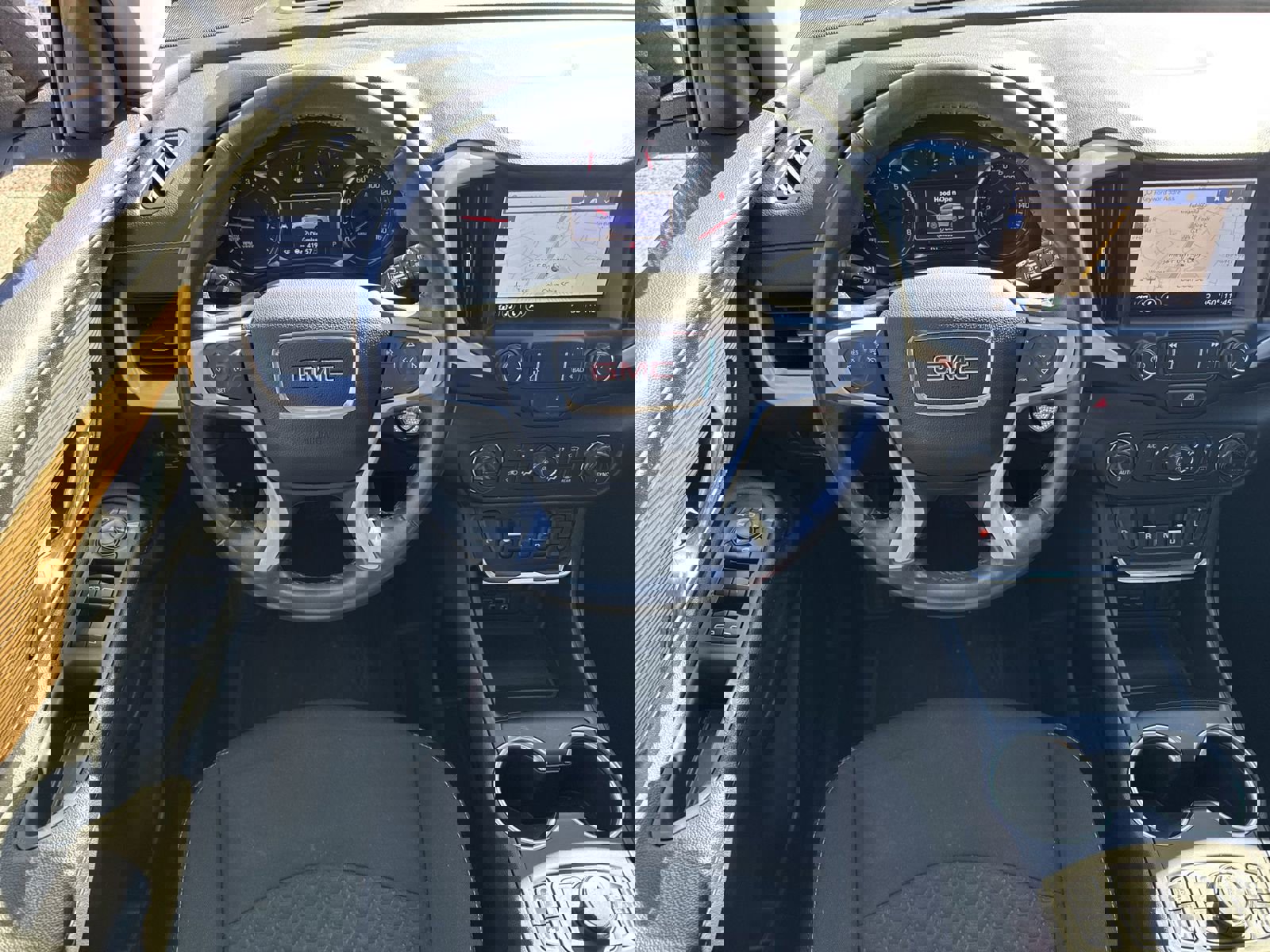 Used 2021 GMC Terrain SLE w/ Driver Convenience Package image 29