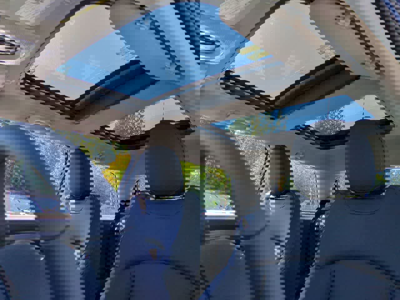 Certified 2024 MINI Cooper SE image 17