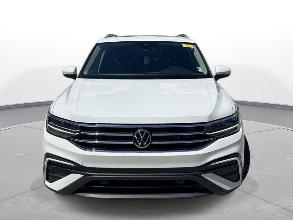 Used 2022 Volkswagen Tiguan SE FWD image 3