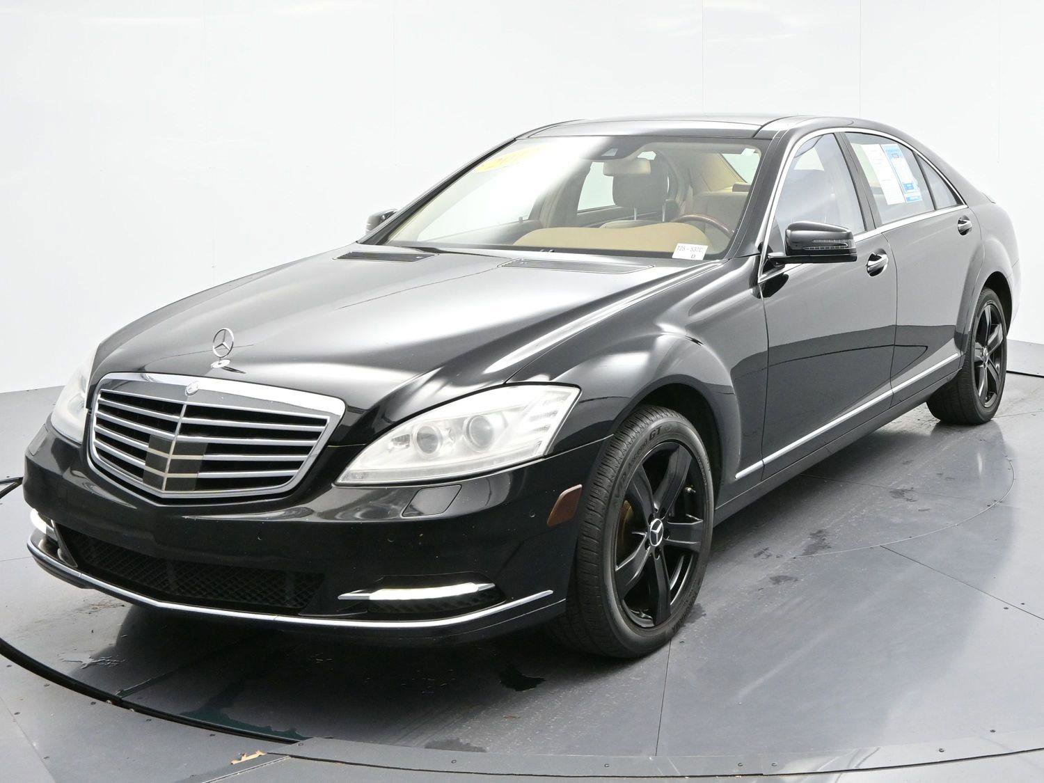 Used 2012 Mercedes-Benz S 550 4MATIC image 3