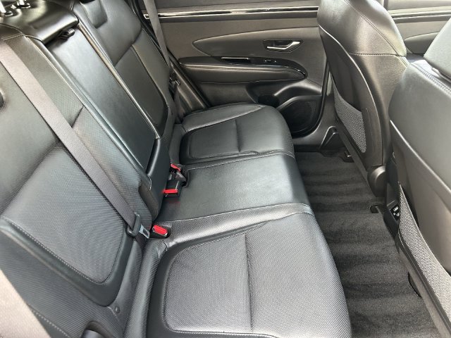 Used 2023 Hyundai Tucson Limited AWD/4WD image 14