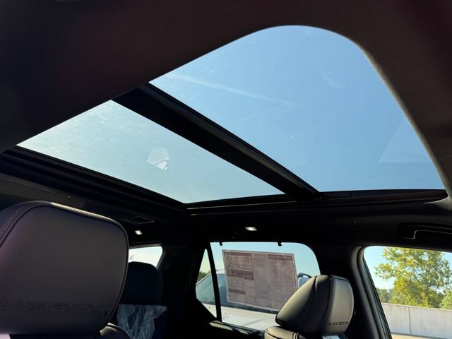 New 2026 Honda Pilot Black Edition image 8