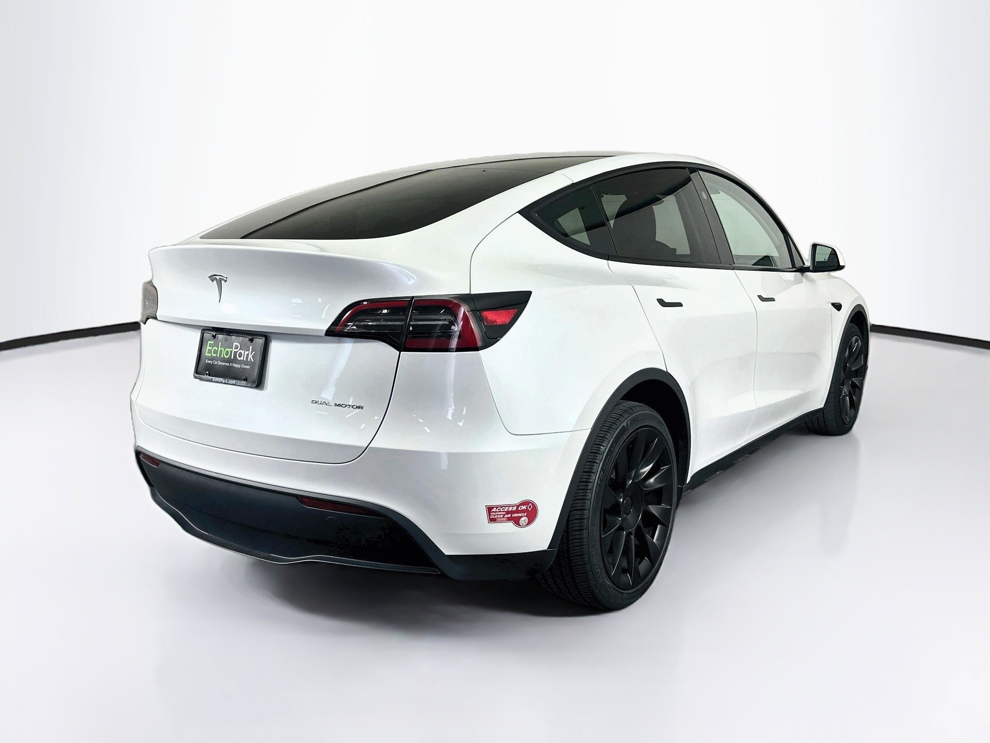 Used 2023 Tesla Model Y Long Range AWD/4WD image 9