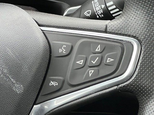 Used 2020 Chevrolet Malibu LT image 28