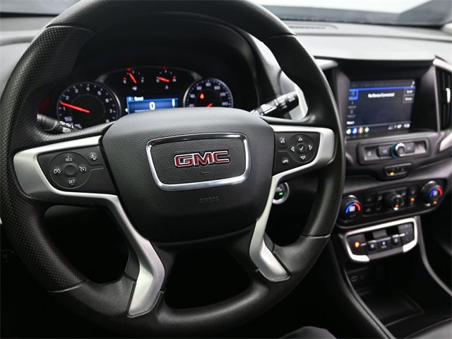 Used 2024 GMC Terrain SLE w/ Driver Convenience Package image 13