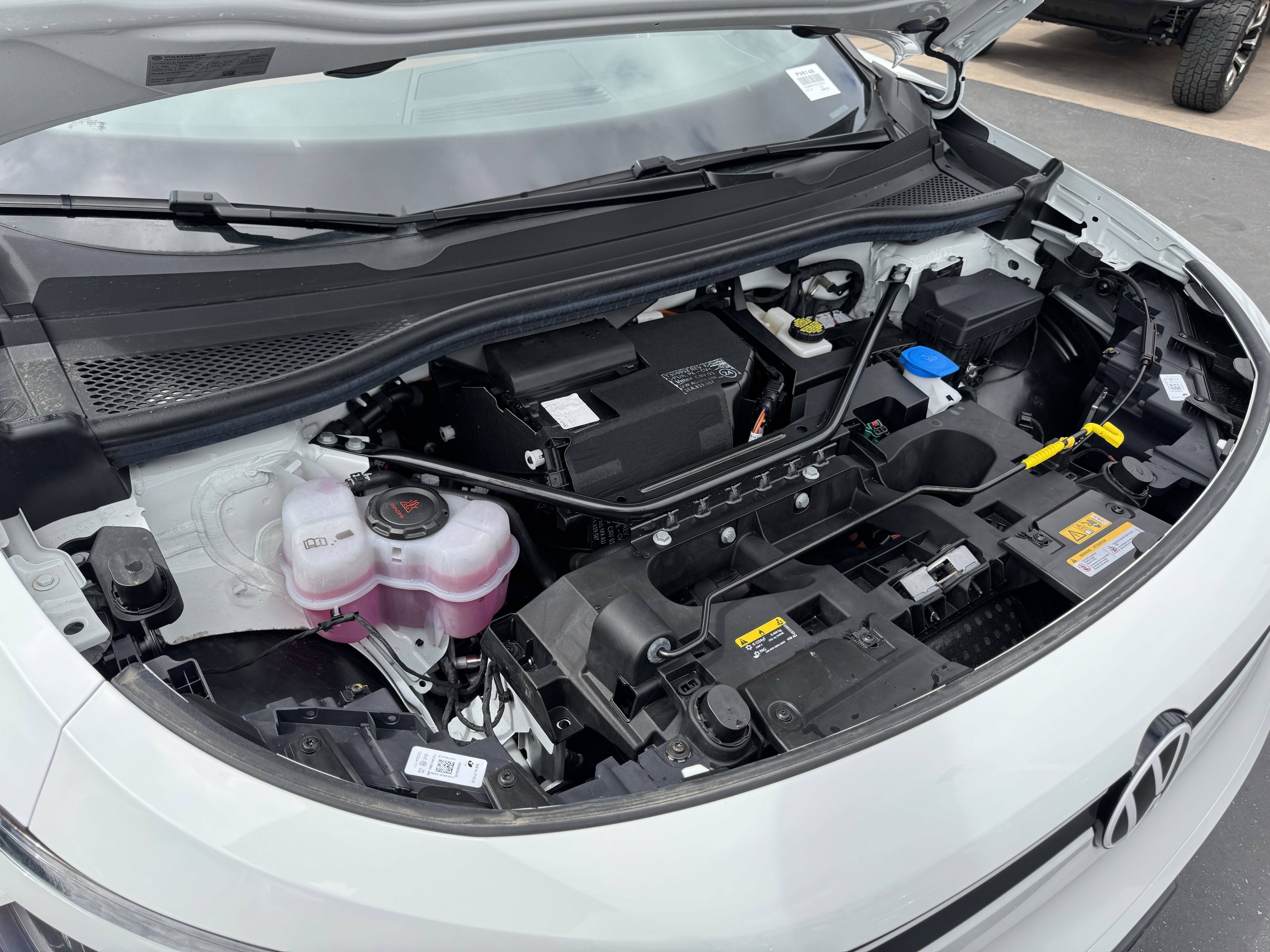 Used 2024 Volkswagen ID.4 2WD image 36
