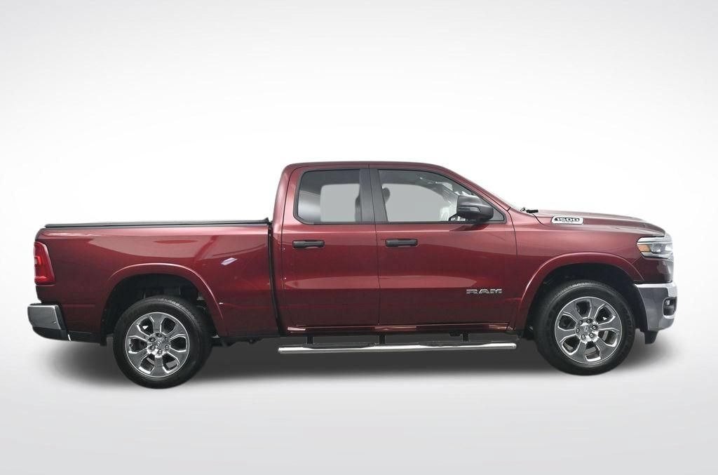 Used 2025 RAM 1500 Big Horn AWD/4WD image 4