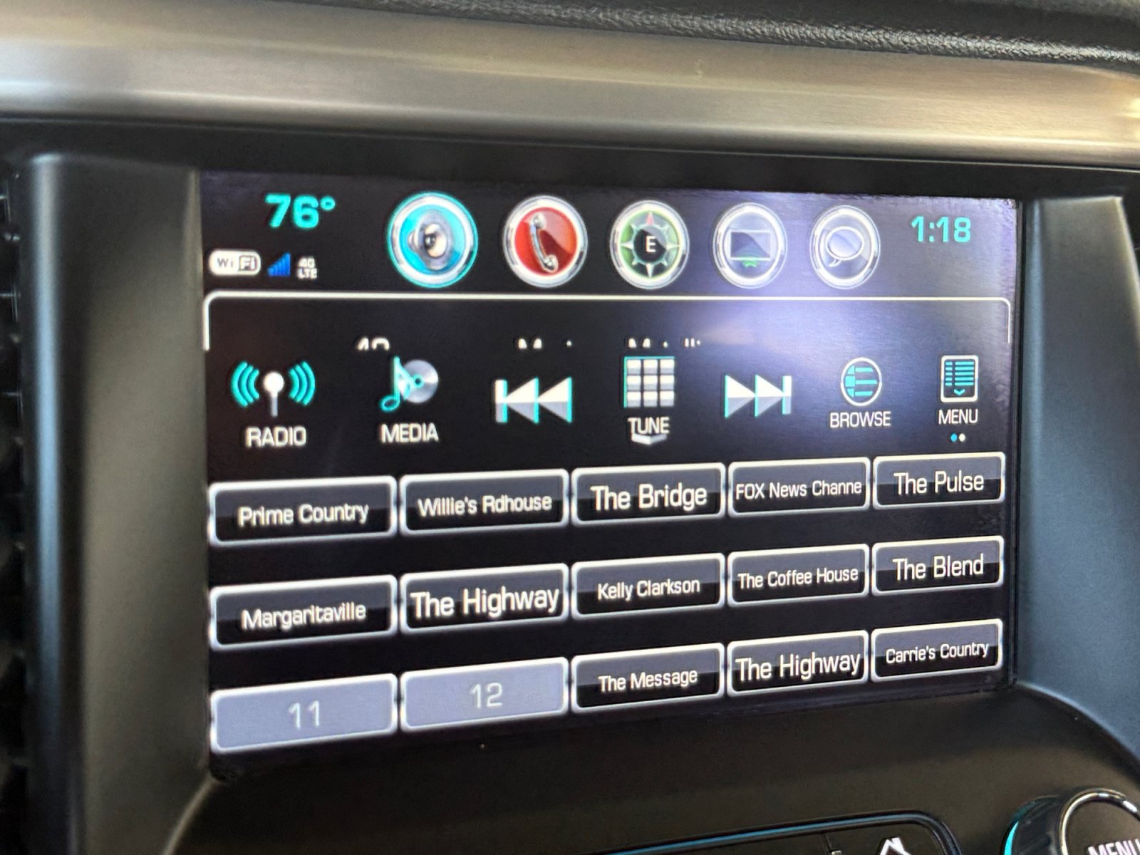 Used 2019 GMC Acadia Denali w/ Technology Package FWD image 18